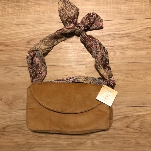 👜VICTORIA SECRET PURSE - Picture 1 of 5